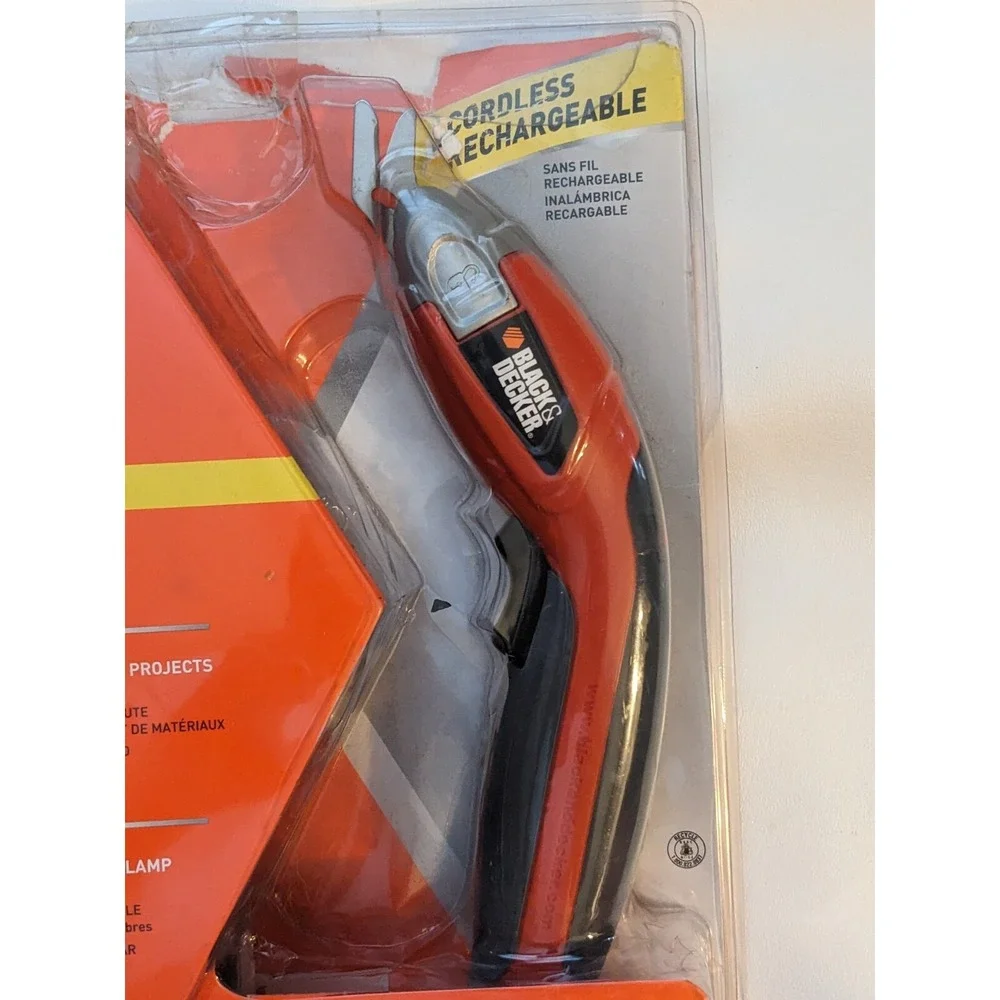 Black & Decker Cordless Powered Scissors 3.6 Volt Rechargeable SZ360T NEW